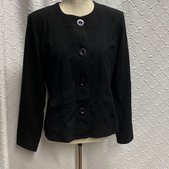 Chico's Jackets & Blazers - Chico's size 1 (medium) Classic Black‎ Blazer chunky buttons business casual